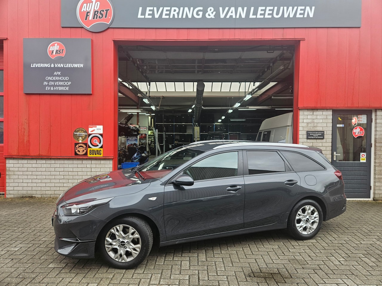 Kia Cee'd Sportswagon - Ceed 1.0 T-GDi DynamicLine Carplay/ Stuur en stoelverwarming/ Camera/ Rijklaarprijs! - AutoWereld.nl