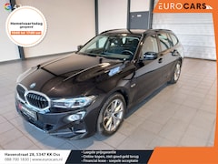 BMW 3-serie Touring - 320e Climate control Adaptive cruise control Parkeersensoren Navigatie LED Apple Carplay/
