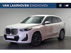 BMW iX1 - eDrive20 M Sport / Sportstoelen / Adaptieve LED / M Adaptief onderstel / Comfort Access /
