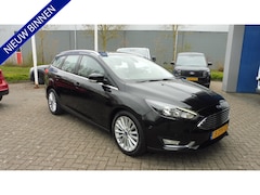 Ford Focus Wagon - 125pk Titanium Navi Park assist Trekhaak nwe distributie