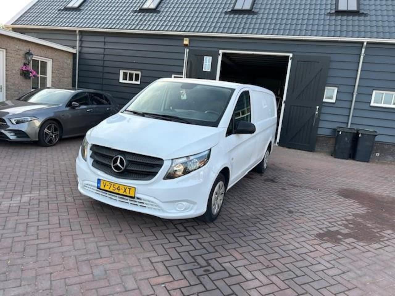 Mercedes-Benz Vito - 111 CDI Functional Lang 111 CDI Functional Lang - AutoWereld.nl
