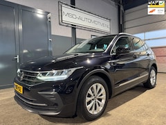 Volkswagen Tiguan - 1.5 TSI Life Business Digidash Nieuwe Model NAP