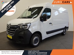 Renault Master - T33 2.3 dCi 135 L2H2 BPM VRIJ Airco Cruise control Parkeersensoren Navigatie Trekhaak