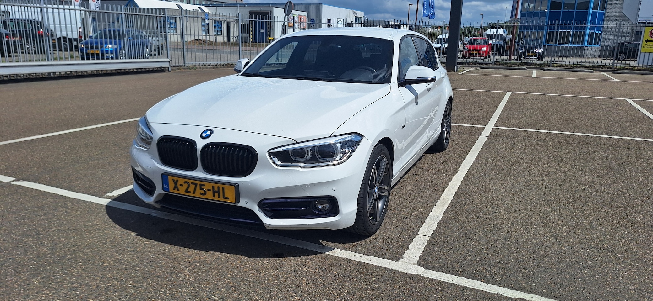 BMW 1-serie - 125i Centennial High Executive Sport line shadow - AutoWereld.nl