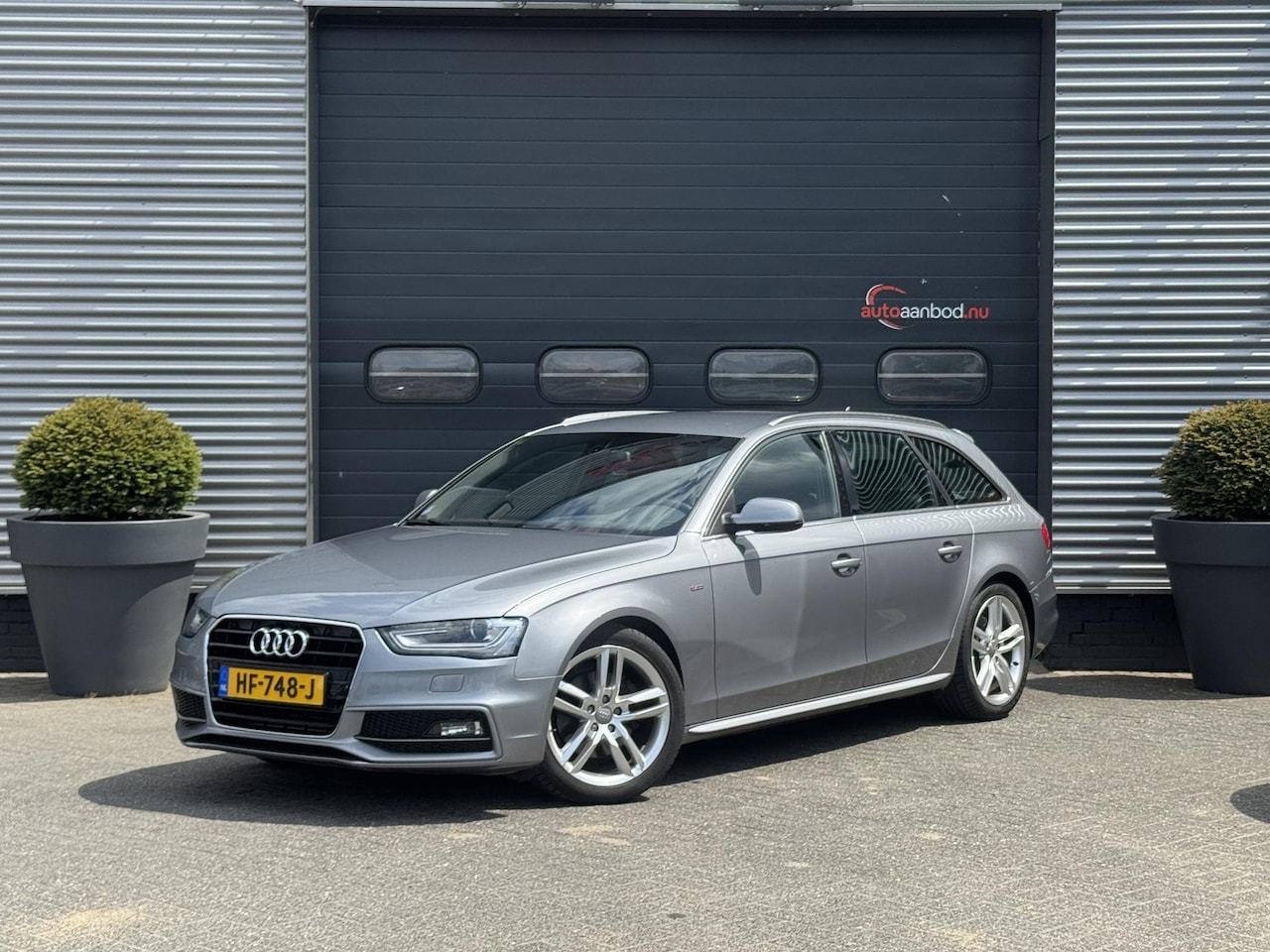 Audi A4 Avant - 1.8 TFSI S Edition | Navigatie | Bang & Olufsen | Cruise Control | Lichtmetalen Velgen | T - AutoWereld.nl