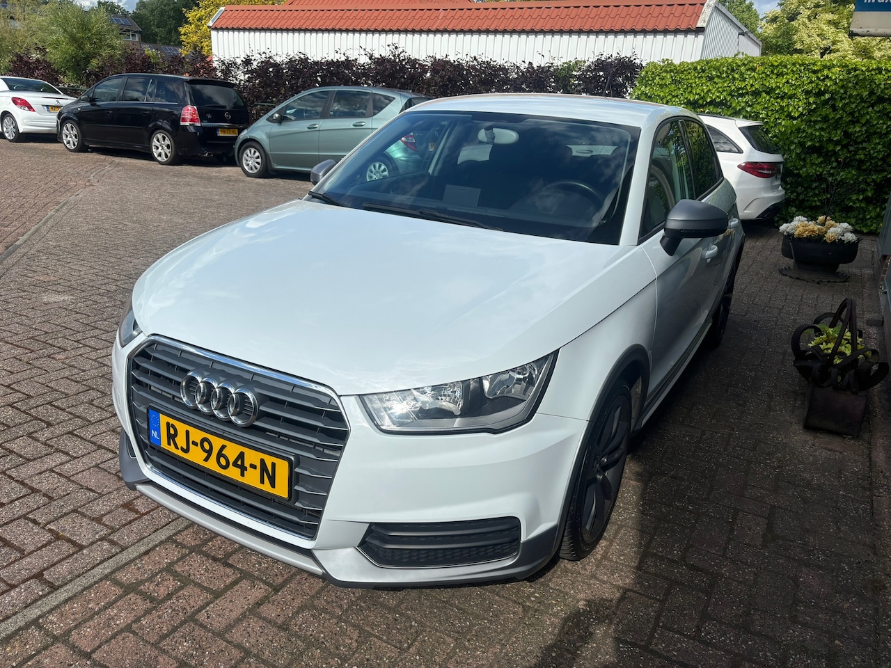 Audi A1 Sportback - 1.0 TFSI Pro Line NAP//AIRCO//NAVI//CRUISE//PDC//SPORTBACK