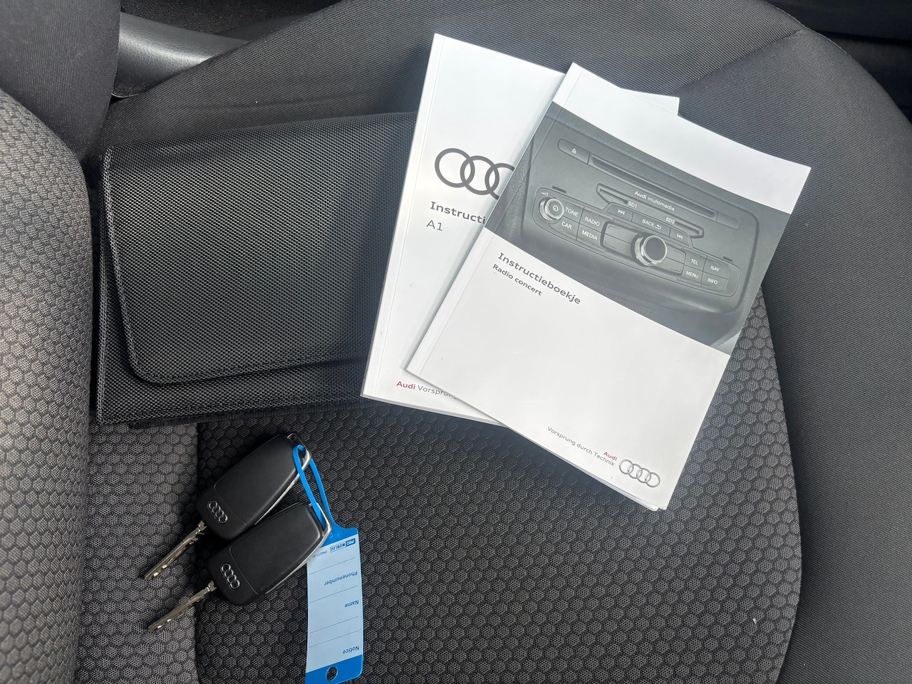 Audi A1 Sportback - 1.0 TFSI Pro Line NAP//AIRCO//NAVI//CRUISE//PDC//SPORTBACK