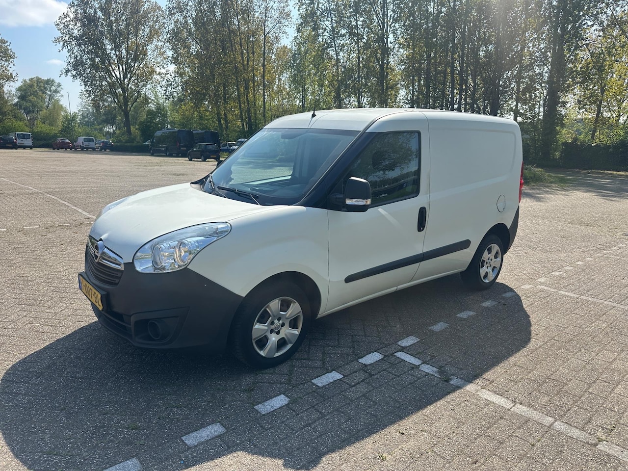 Opel Combo - 1.3 CDTi Airco ecoFLEX White Edition - AutoWereld.nl