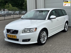 Volvo V50 - 2.0 R-Design, Airco, Cruise, Leer, NAP, Trekhaak