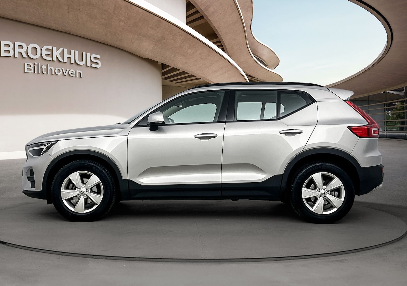 Volvo XC40 - 1.5 T2 Essential | Stoel + Stuurverwarming | PDC | Navigatie | Cruiscontrol | - AutoWereld.nl