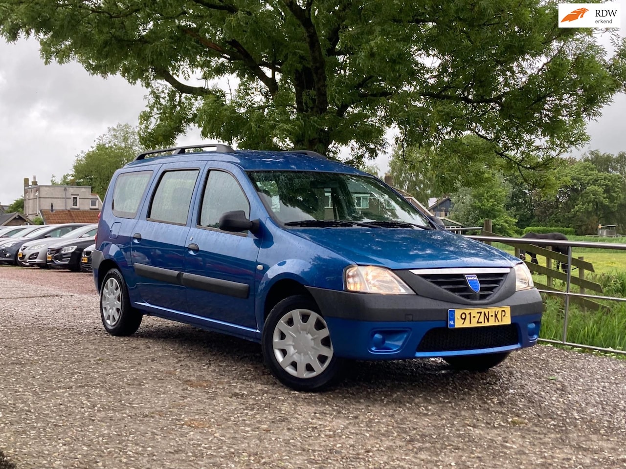 Dacia Logan MCV - 1.6 Ambiance | ''123.000''KM + Airco Nu € 2.750,-!!! - AutoWereld.nl