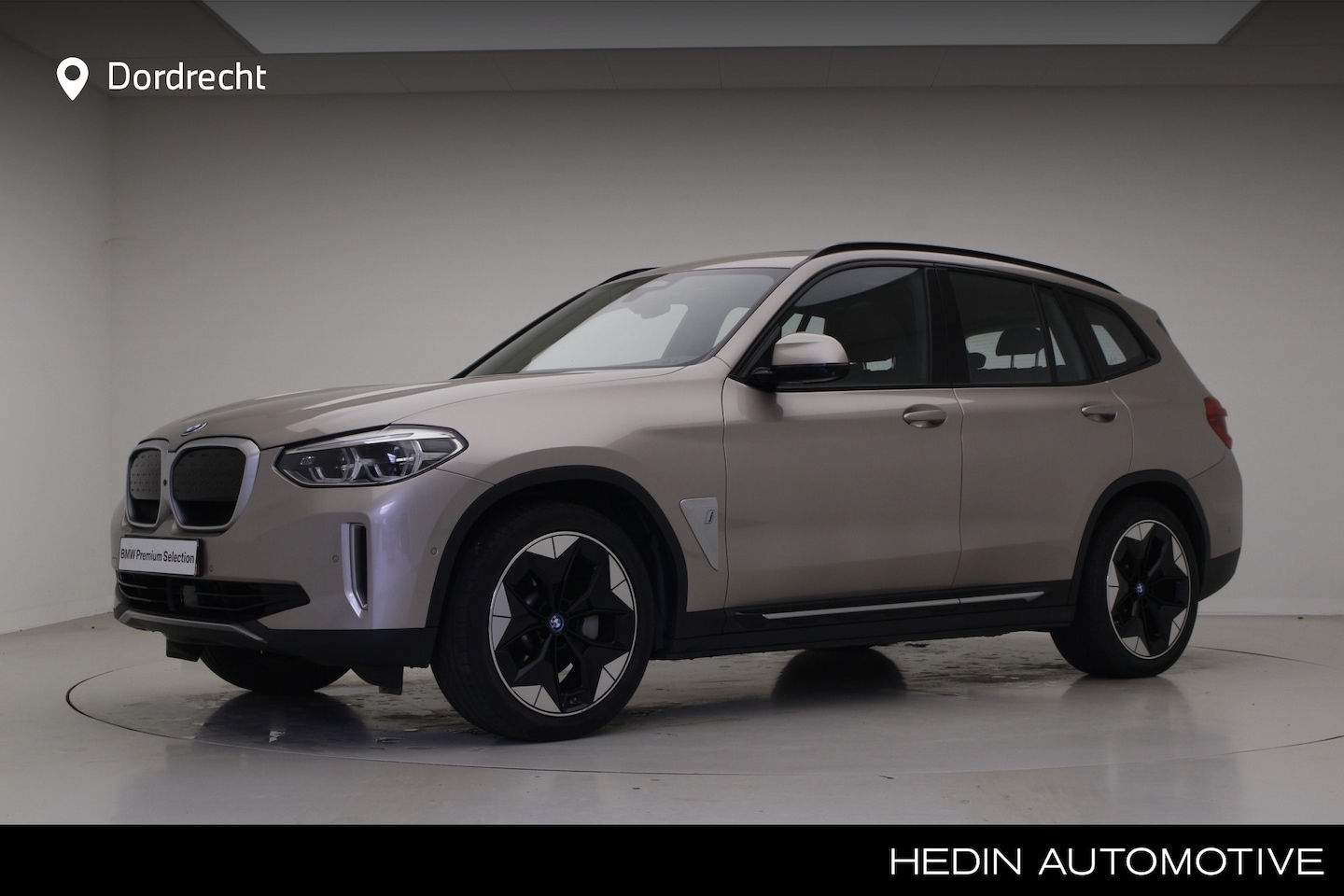 BMW iX3 - High Executive 80 kWh | Leder | Harman Kardon | Trekhaak | Panorama | Driving Assistant Pr - AutoWereld.nl