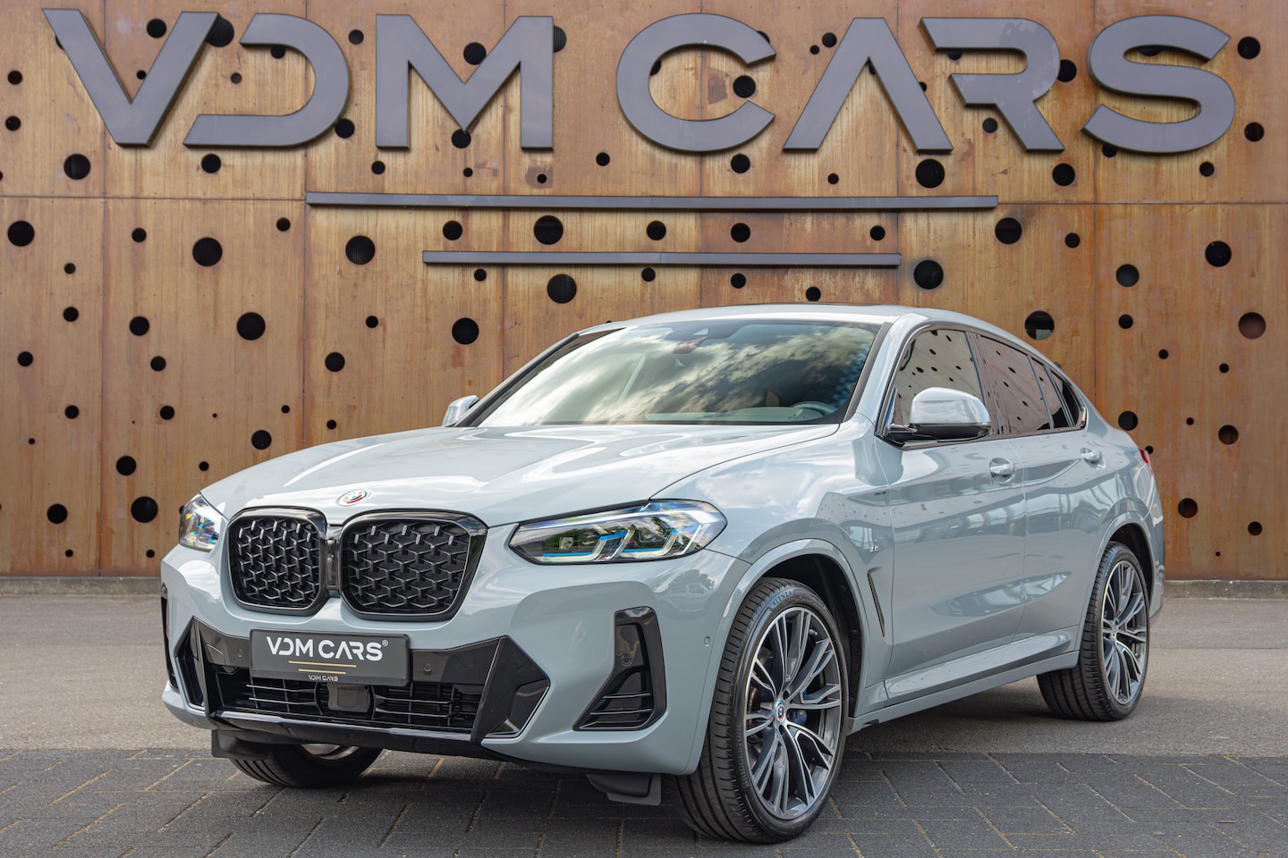 BMW X4 - xDrive20i Business Edition Plus |Pano|Harman|360|Shadow| - AutoWereld.nl