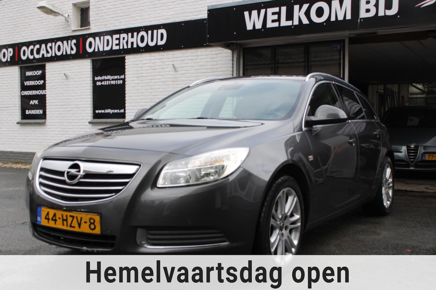 Opel Insignia Sports Tourer - 1.6 T Business / Airco / Navi / CruiseControl / Trekhaak - AutoWereld.nl