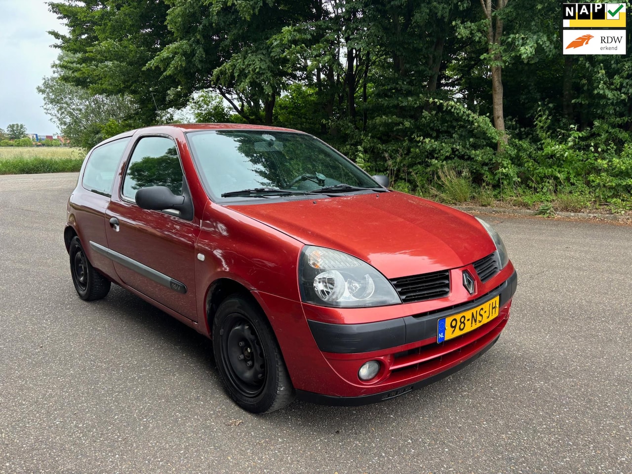 Renault Clio - 1.2-16V Privilège Comfort | 86.000 km , NAP! | Airco | APK 03-2026 - AutoWereld.nl