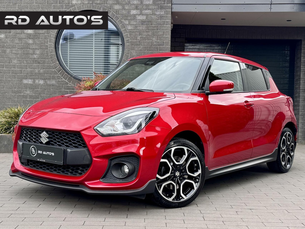 Suzuki Swift - 1.4 Sport 1e Eigenaar Carplay Camera PDC LED - AutoWereld.nl