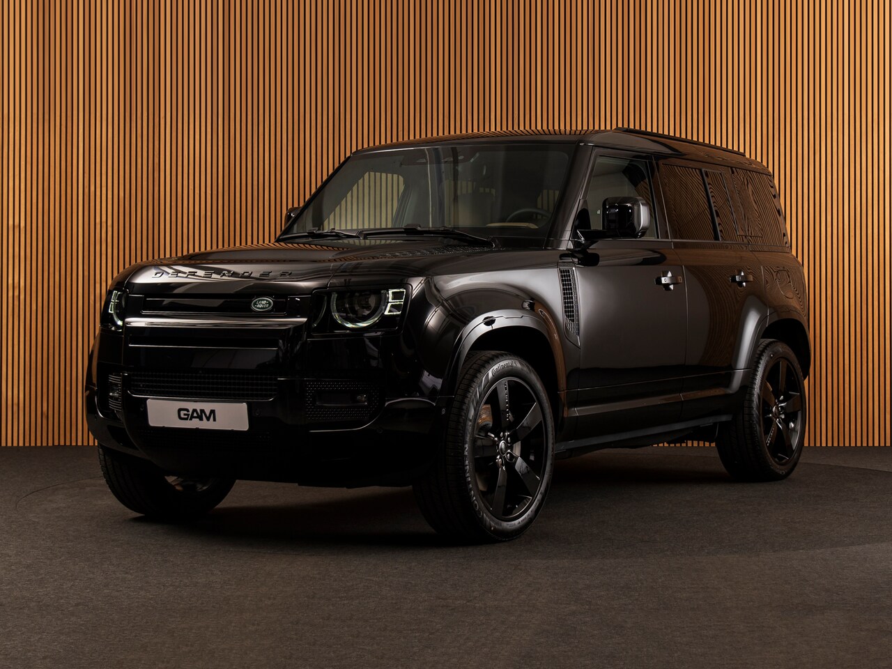 Land Rover Defender 110 - 2.0 P300e 110 X-Dynamic HSE HUD-PANO-MERIDIAN - AutoWereld.nl