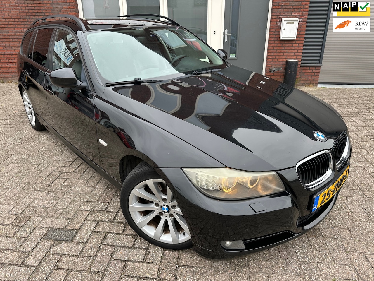 BMW 3-serie Touring - 318d Corporate Lease High Executive / Leder / PDC / Clima - AutoWereld.nl