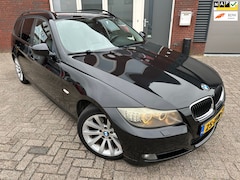 BMW 3-serie Touring - 318d Corporate Lease High Executive / Leder / PDC / Clima