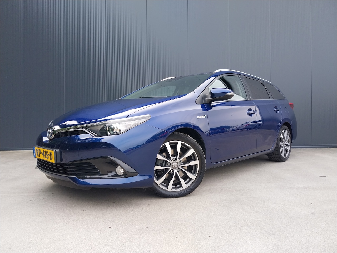 Toyota Auris Touring Sports - 1.8 Hybrid Dynamic CAMERA NAVI CRUISE ECC TREKHAAK - AutoWereld.nl