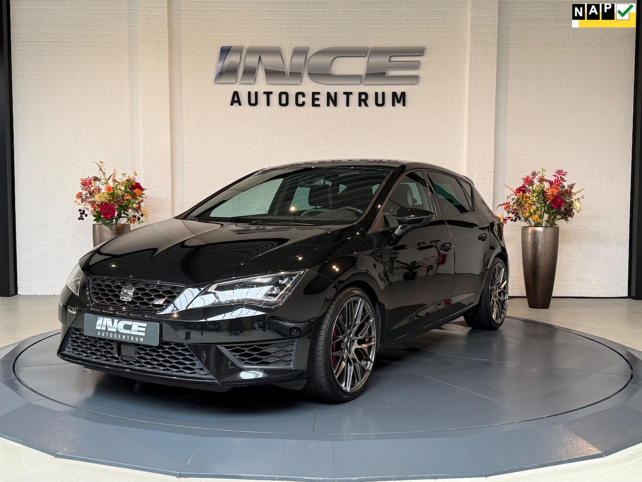 Seat Leon - 2.0 TSI Cupra 290 | ACC | Drive select | NAVI - AutoWereld.nl