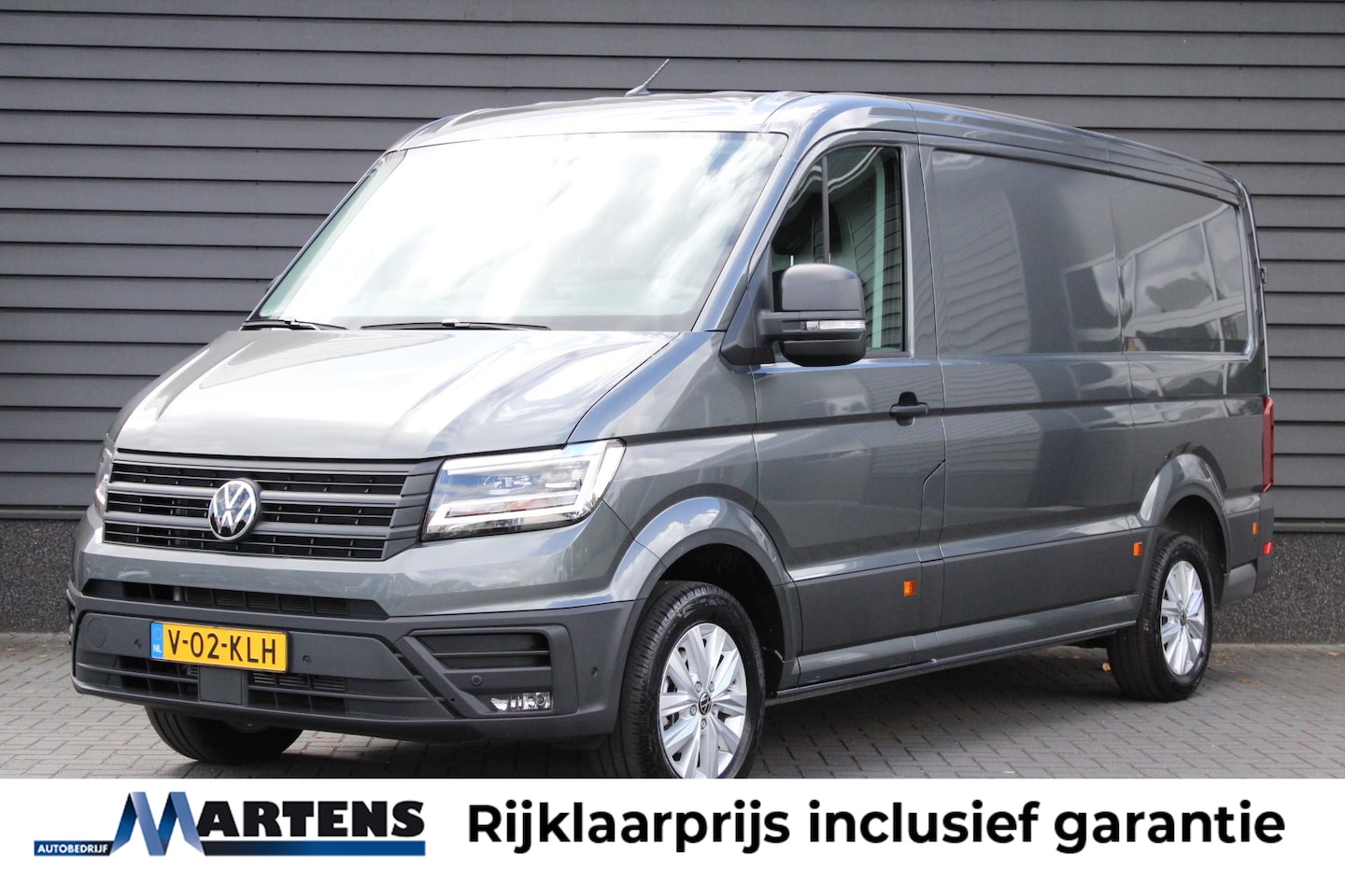 Volkswagen Crafter - Facelift 30 2.0 TDI 170pk DSG L3H2 Exclusive Facelift Trekhaak Camera Stoelverwarming Led - AutoWereld.nl