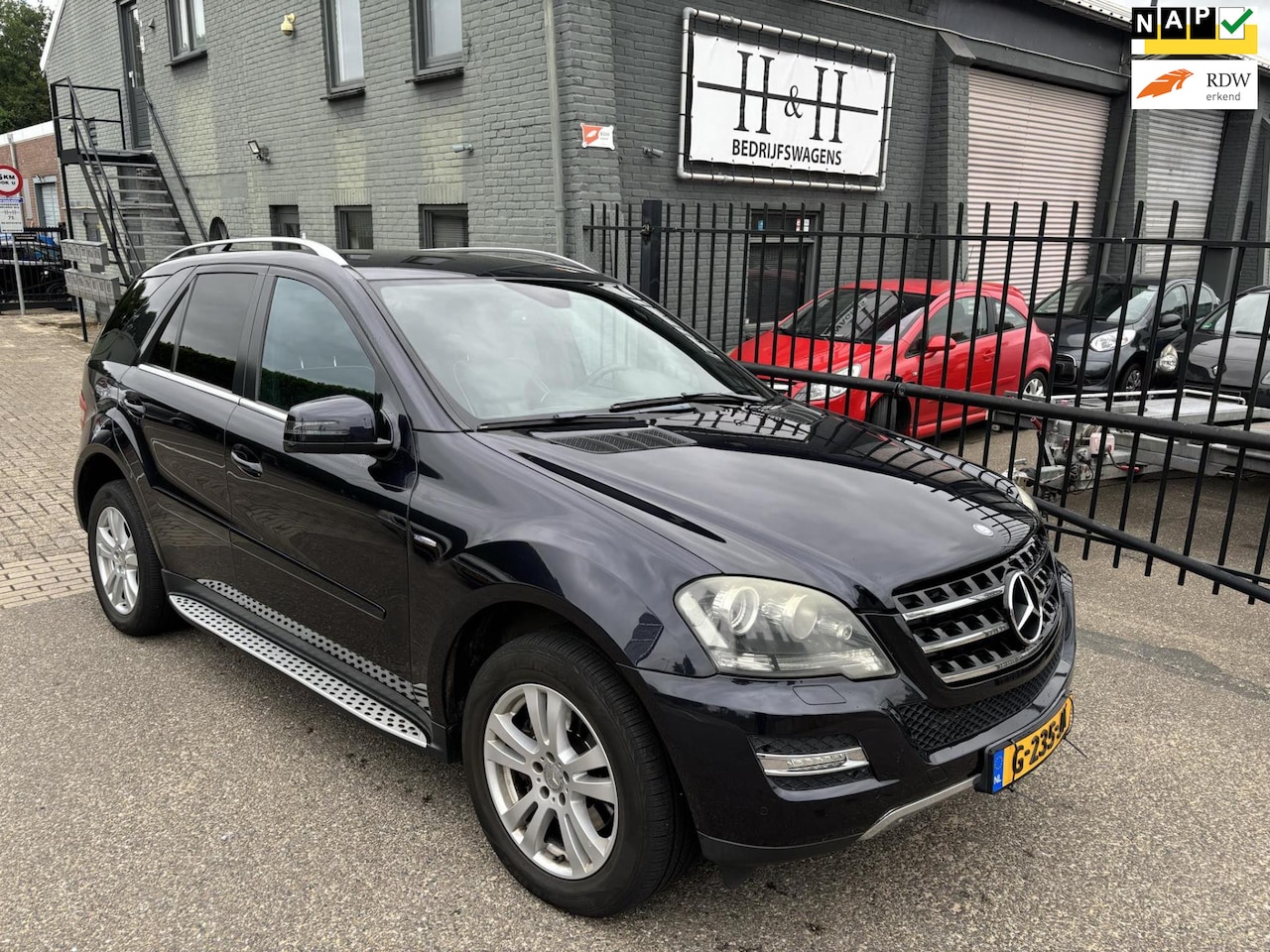 Mercedes-Benz M-klasse - 300 CDI BlueEFFICIENCY 300 CDI BlueEFFICIENCY - AutoWereld.nl