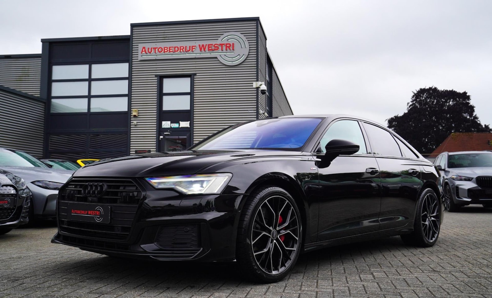 Audi A6 Limousine - 55 TFSI e quattro Competition | S6 Look | 360 / 3D Camera | Achterbank verwarming - AutoWereld.nl