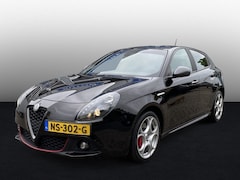 Alfa Romeo Giulietta - 1.4 T Org.NL/Autmaat/Leder/18inch/PdcAchter/6maand garantie