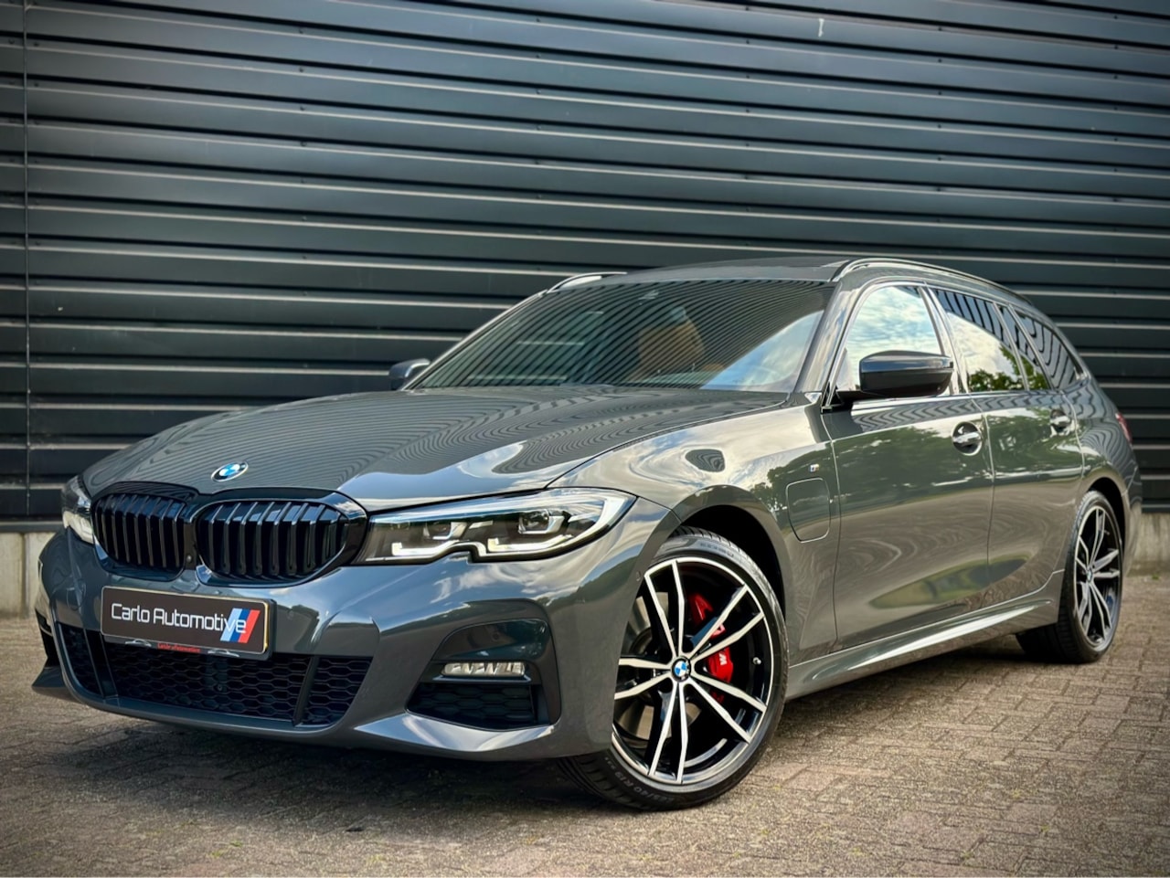 BMW 3-serie Touring - 330e eDrive M-Sport PANO|HUD|360|MEMORY - AutoWereld.nl