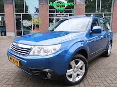 Subaru Forester - 2.0 Executive Panoramadak - Leder - Trekhaak - Achteruitrijcamera - Navigatie