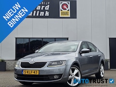 Skoda Octavia - 1.2 TSI Elegance XENON TREKHAAK NAV STOELVERW