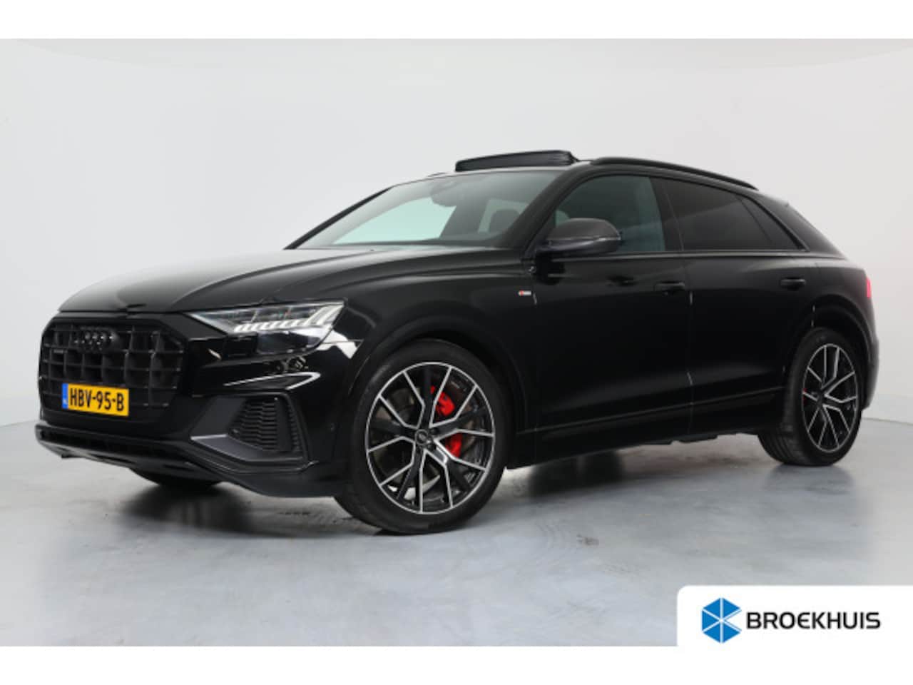 Audi Q8 - 60 TFSI e quattro Pro Line S Competition | Valcona | Panoramadak | Carbon | HUD | Trekhaak - AutoWereld.nl