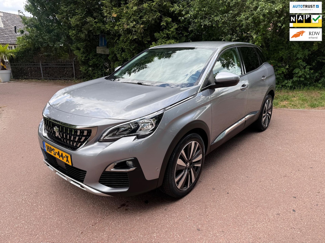Peugeot 3008 - 1.2 PureTech Allure / Navi / Camera / Led / PDC / Airco / - AutoWereld.nl