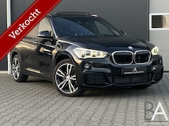 BMW X1 - xDrive20i Automaat|pano|camera