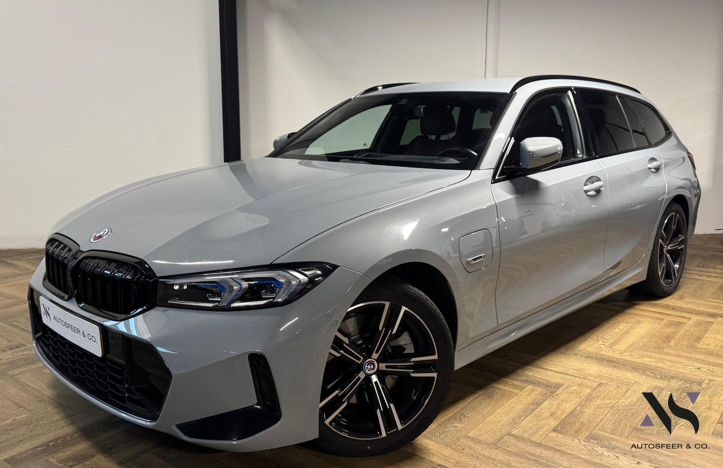 BMW 3-serie Touring - 330e HEAD-UP KEYLESS CAM' - AutoWereld.nl