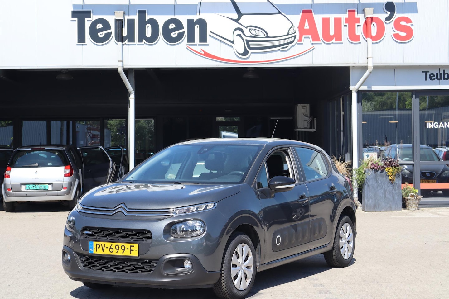 Citroën C3 - 1.2 PureTech Feel 105g Navigatie, Apple Carplay, Climate control, Elektrische ramen - AutoWereld.nl