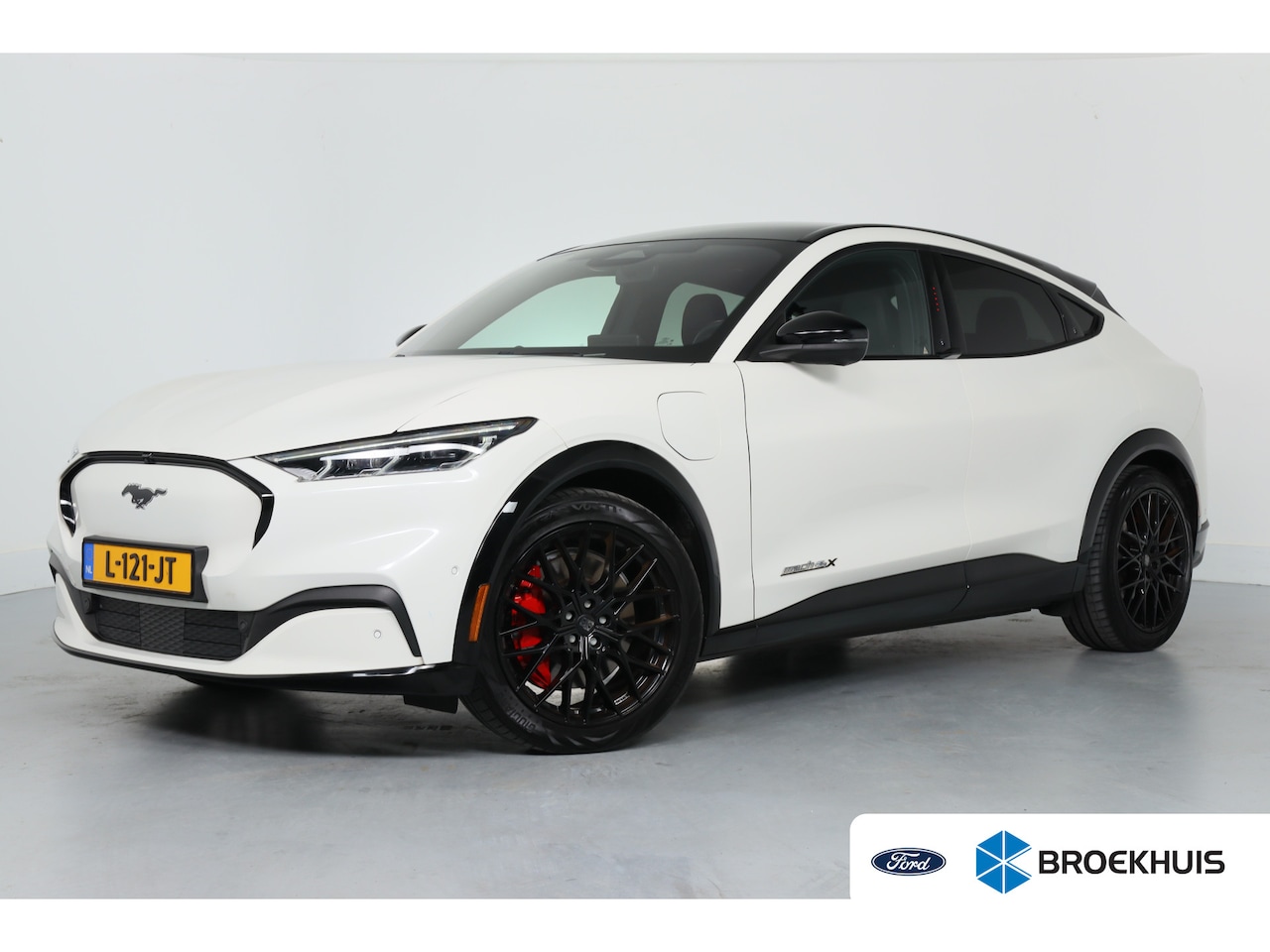 Ford Mustang Mach-E - Extended AWD 98 kWh | 20 inch | Technology Pack Plus | Panoramadak | B&O | 360 Camera | El - AutoWereld.nl