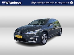 Volkswagen e-Golf - E-DITION Automaat/ Led/ Navi/ Parkeersensoren/ Clima/ / 16 lmv