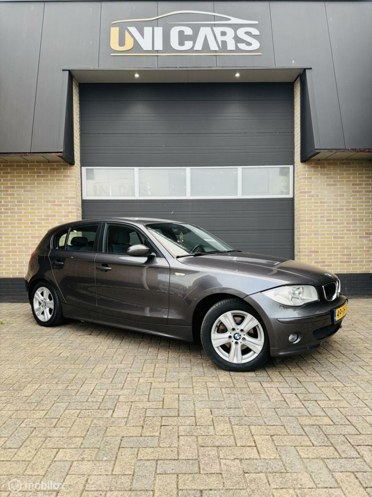 BMW 1-serie - 120i High Executive|Cruiscontrol|half Leder|LM - AutoWereld.nl