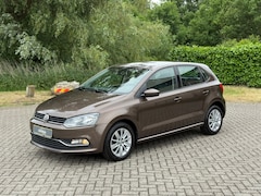 Volkswagen Polo - 1.2 TSI Highline CRUISE I TREKHAAK I PDC I ZEER NETTE AUTO