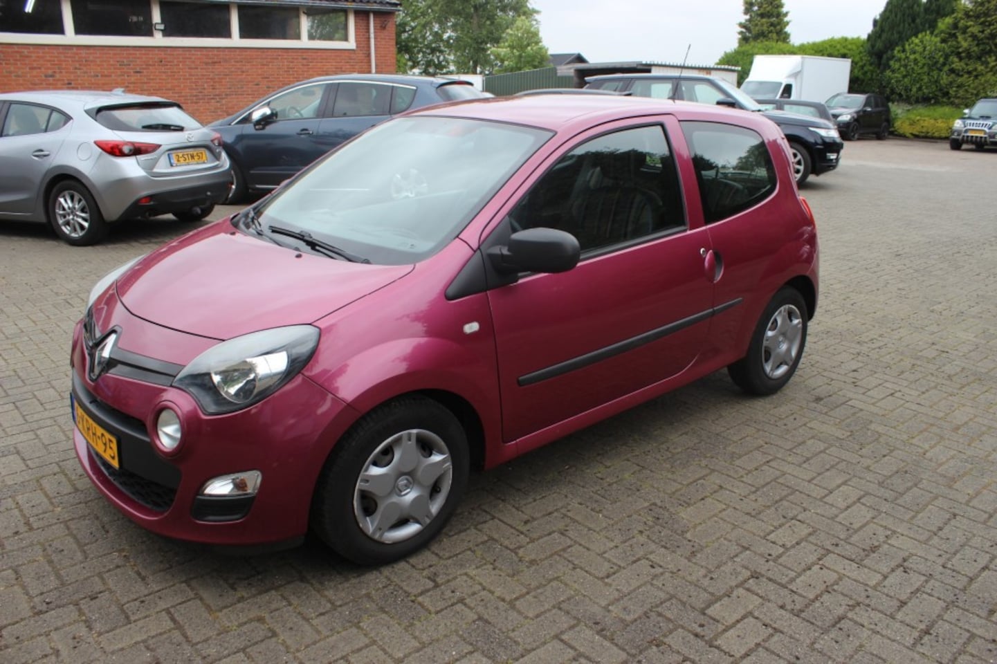 Renault Twingo - 1.2 16V Parisienne 1.2 16V PARISIENNE - AutoWereld.nl