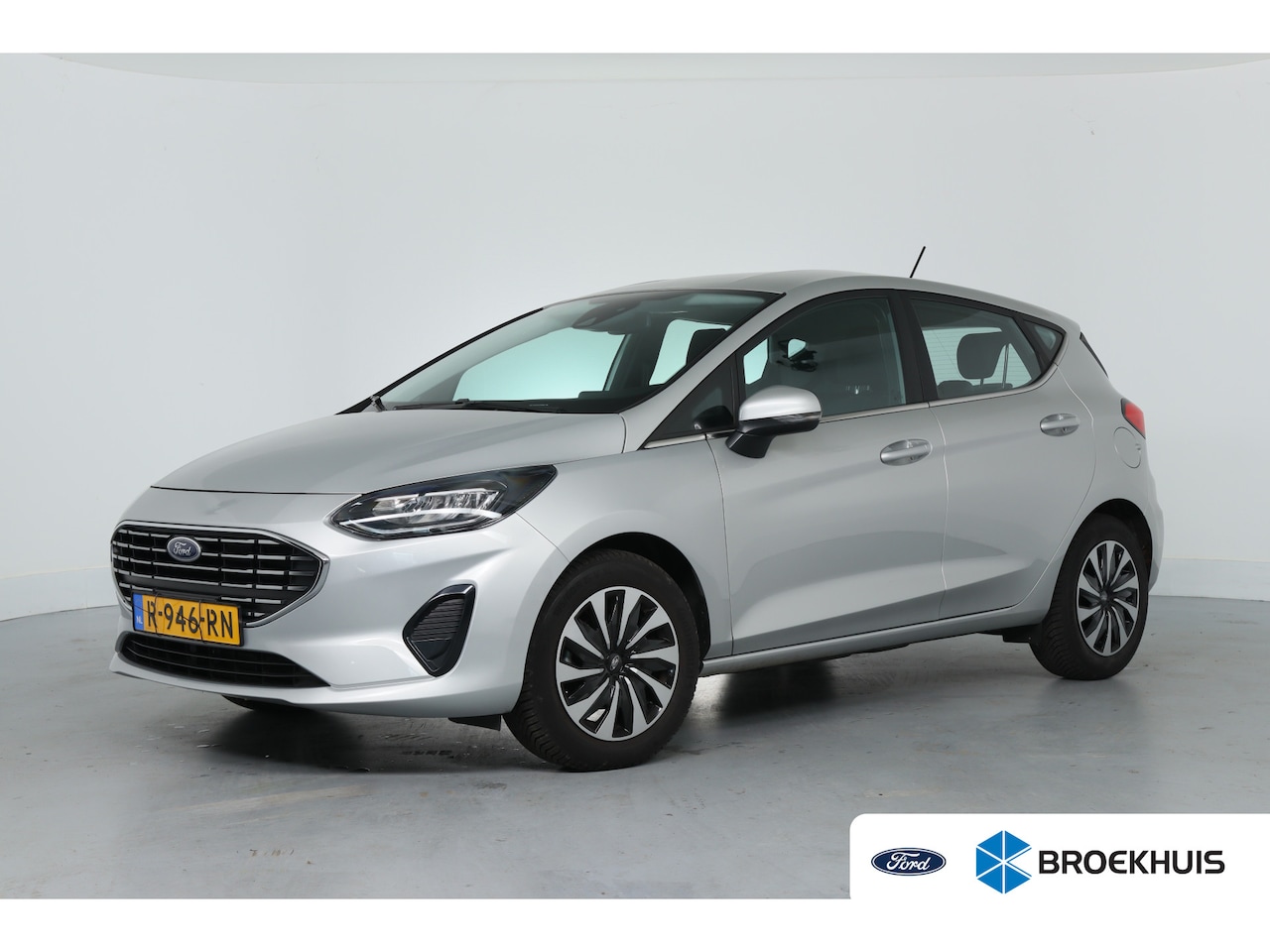 Ford Fiesta - 1.0 EcoBoost Titanium | LED | Navi By App | Parkeersensoren | Airco | DAB | Cruise Control - AutoWereld.nl