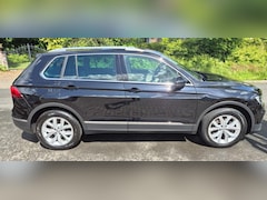 Volkswagen Tiguan - 2.0 TSI 4motion Highline*automaat*Trekhaak*NAP