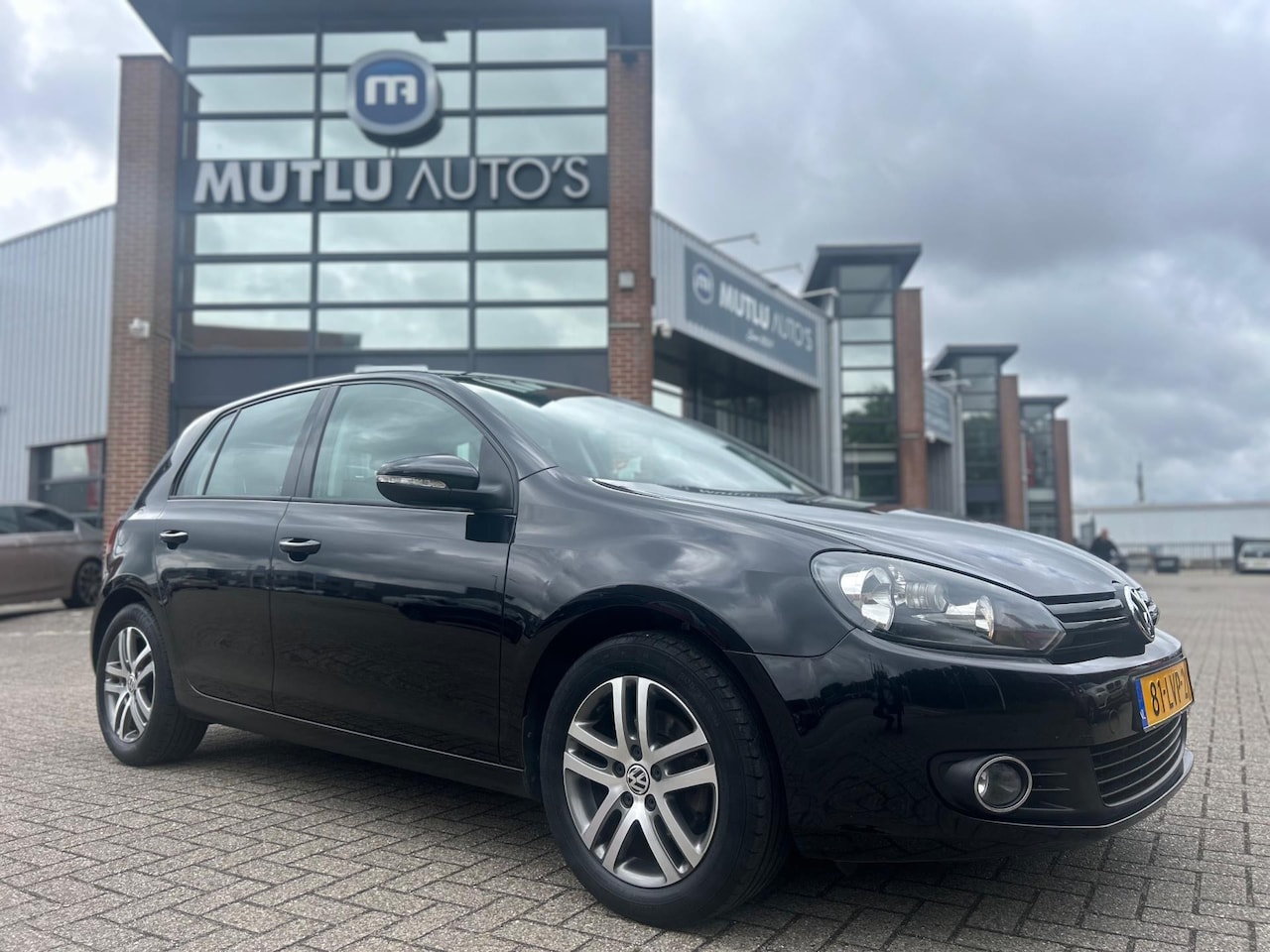 Volkswagen Golf - 1.2 TSI Tour 5deurs Airco NAP APK - AutoWereld.nl