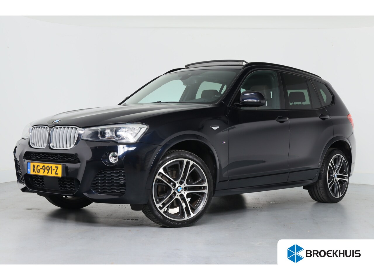 BMW X3 - xDrive28i High Executive | Dealer Onderhouden! | M-Pakket | LED | Trekhaak Afn. | Open Dak - AutoWereld.nl