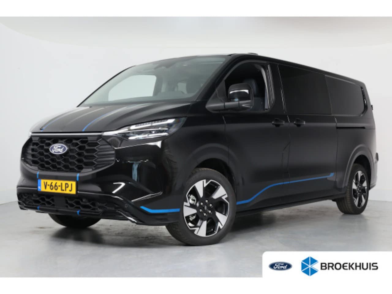 Ford Transit Custom - 320 2.5 PHEV L2H1 Sport DC | Trekhaak | LED | Navi | 360 Camera | Cruise Adaptive | Stoel/ - AutoWereld.nl