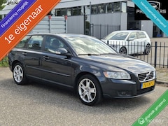 Volvo V50 - 2.0 Sport Navi Airco Trekhaak