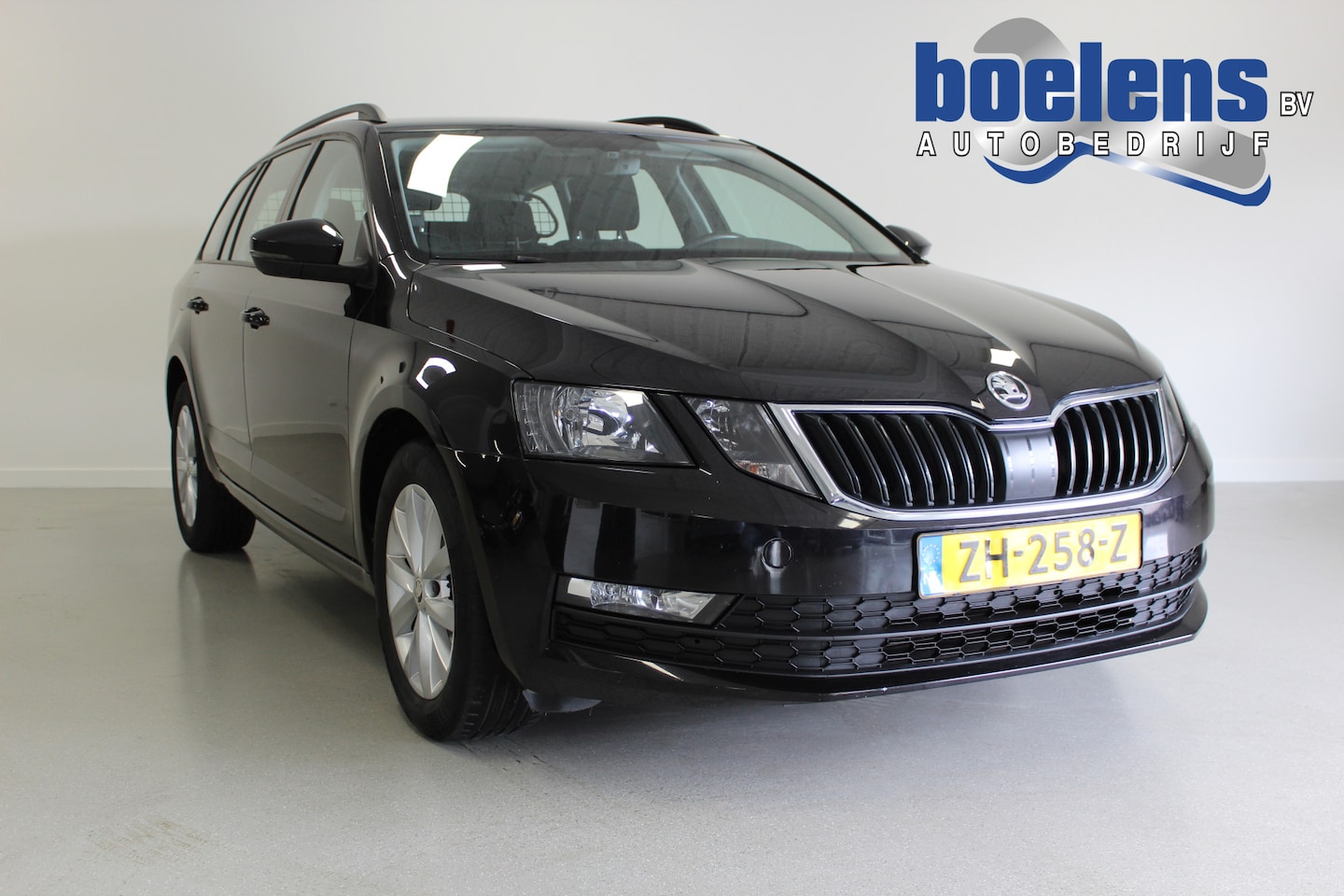 Skoda Octavia Combi - 1.6 TDI Greentech Ambition Business | NL-AUTO! | CRUISE | PDC-A | CLIMA | NAVIGATIE | AIRC - AutoWereld.nl
