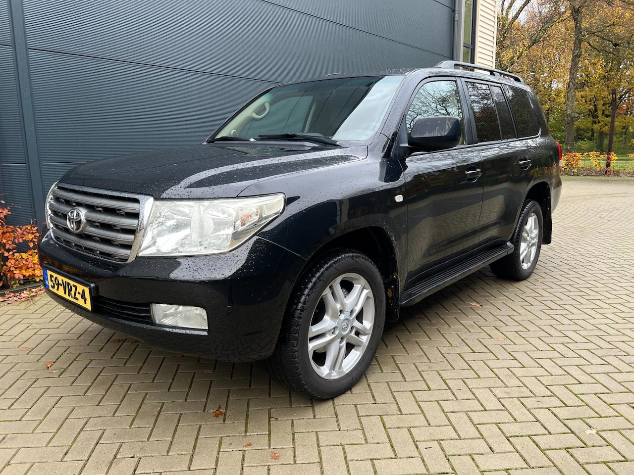Toyota Land Cruiser V8 - Executive youngtimer marge nl dealer - AutoWereld.nl